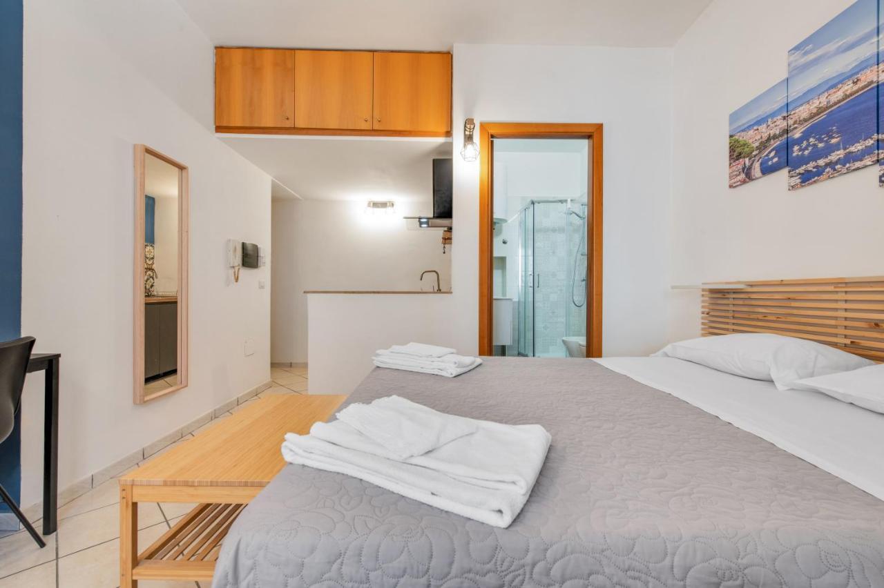 Forcella Studio Apartments Napoli Esterno foto