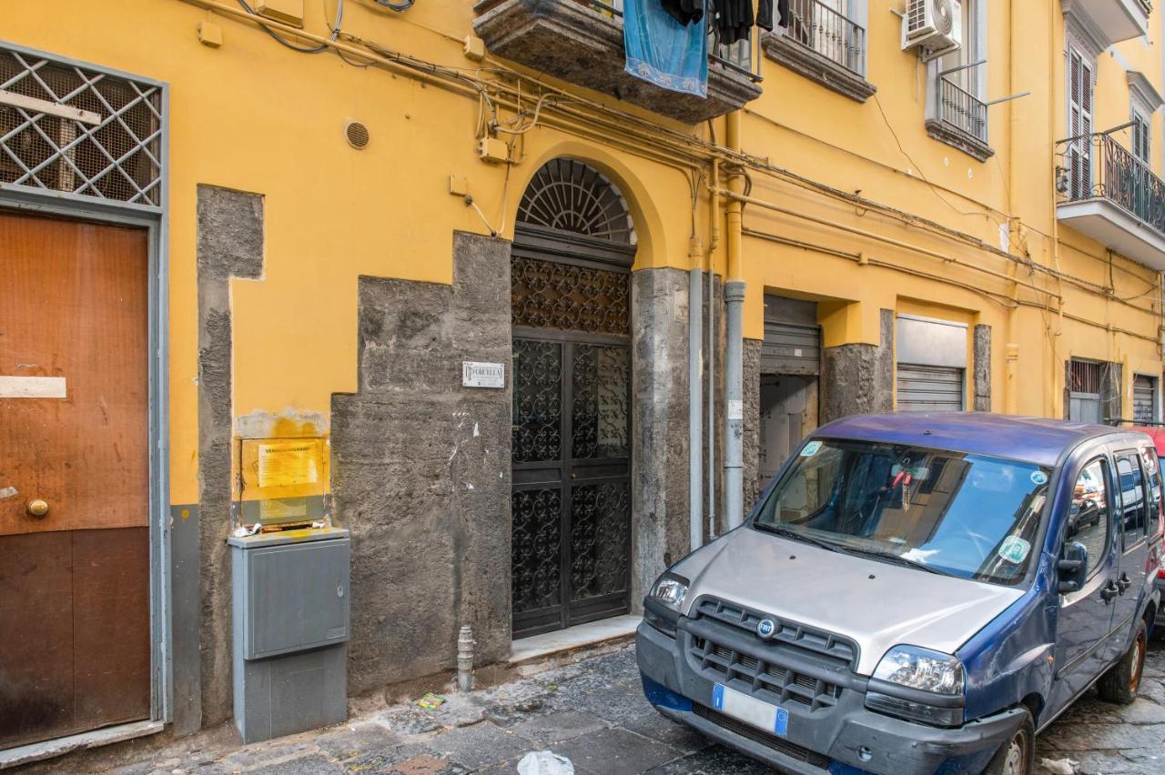 Forcella Studio Apartments Napoli Esterno foto